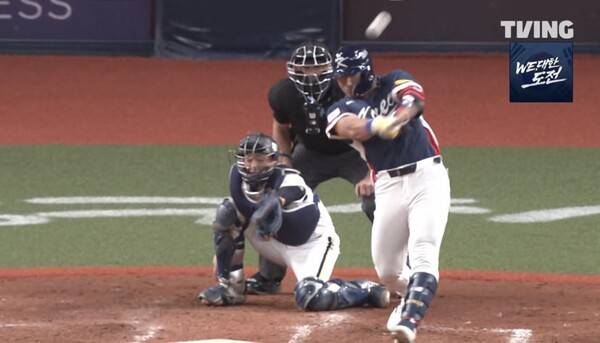 안현민의 홈런 스윙(사진=티빙 방송화면)