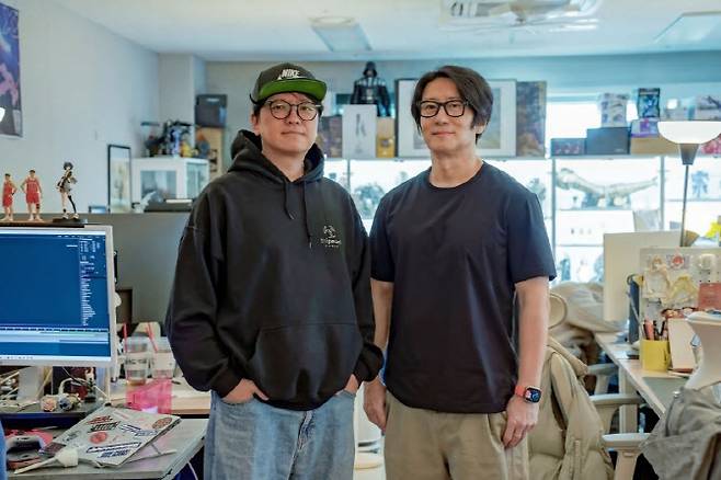 정만손 트라이펄 게임즈 대표 (왼쪽)과 이현석 트라이펄게임즈 PD (사진 제공=스마일게이트)