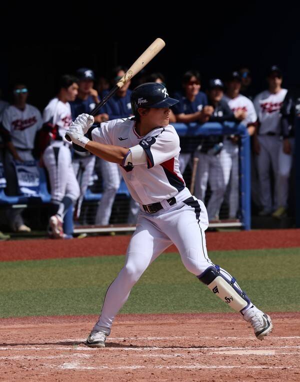 김도영이 지난달 24일 일본 오키나와 가데나구장에서 열린 KIA 타이거즈와 경기에서 타석에 올랐다. /사진=KIA 타이거즈