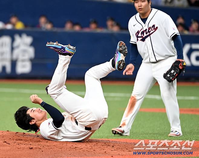 모두가 놀란 상황, 넘어지는 순간에도 김도영의 얼굴엔 웃음이