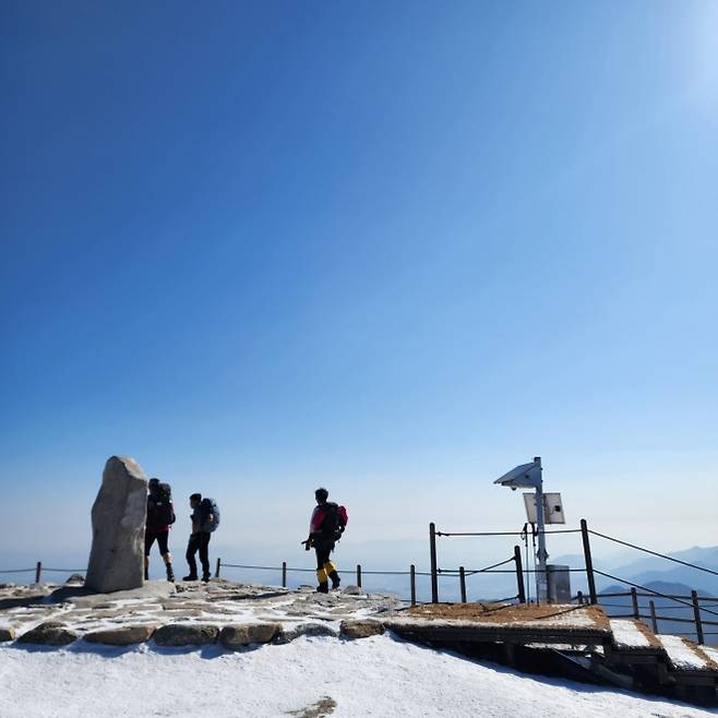 겨울 소백산을 찾는 사람들
