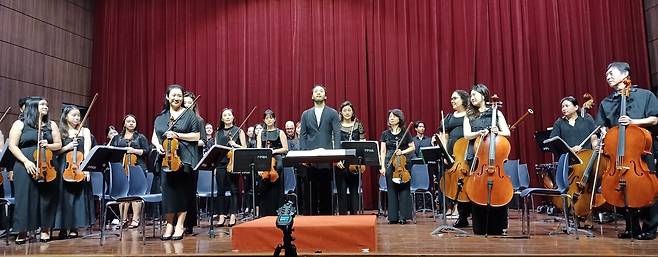 '프놈펜 심포니 오케스트라'(PPSO) 단원들 [프놈펜국제예술대학교 제공]