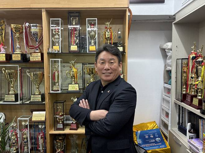 박상환 대전시합기도협회 회장이 대전 서구 갈마동 소재 한 체육관에서 포즈를 취하고 있다.(사진=심효준 기자)