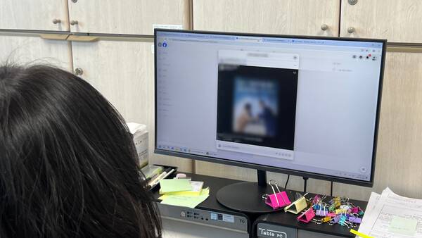 제9회 전국동시지방선거를 앞둔 전라남도선거관리위원회에서 사이버공정선거지원단 관계자들이 '딥페이크 위반 및 허위사실비방' 등 사이버선거범죄 행위를 모니터링 하고 있다. 전남도선관위 제공