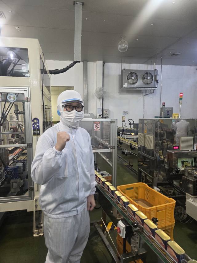 한성기업 김해공장 품질관리팀에 입사한 안현빈씨.