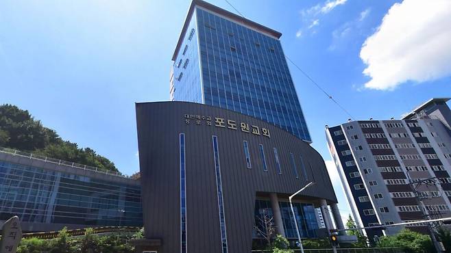 김문훈 목사의 폭언과 욕설에 시달렸던 전임 부교역자들이 보도 이후 교인을 비롯해 김문훈 목사 측근들에게 2차 가해를 겪고 있다. 네이버 지도 거리뷰 갈무리