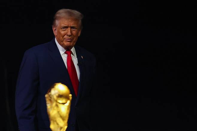 WASHINGTON, DC - DECEMBER 05: U.S. President Donald Trump looks on during the FIFA World Cup 2026 Official Draw at John F. Kennedy Center for the Performing Arts on December 05, 2025 in Washington, DC.   Patrick Smith/Getty Images/AFP (Photo by Patrick Smith / GETTY IMAGES NORTH AMERICA / Getty Images via AFP)







<저작권자(c) 연합뉴스, 무단 전재-재배포, AI 학습 및 활용 금지>