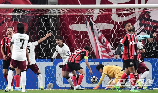 4일 오후 서울월드컵경기장에서 열린 FC서울과 비셀 고베의 아시아챔피언스리그 엘리트(ACLE) 16강 1차전 경기. 전반 비셀고베 툴레스에게 선취골을 허용한 FC서울. 상암=송정헌 기자songs@sportschosun.com/2026.03.04/