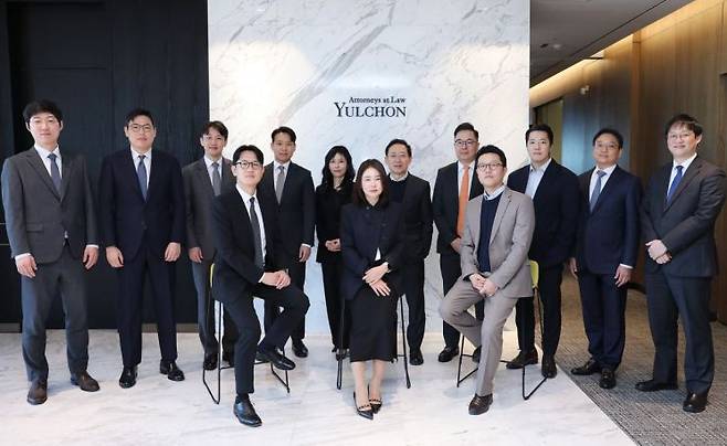 법무법인 율촌 미디어엔터팀 구성원. 율촌 제공