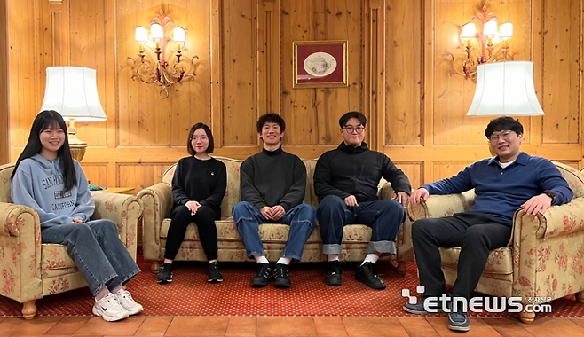 (왼쪽부터) 구연정 박사, 통합과정 김수정 씨, 이형우 박사, 통합과정 문태영 씨, 박경덕 교수.