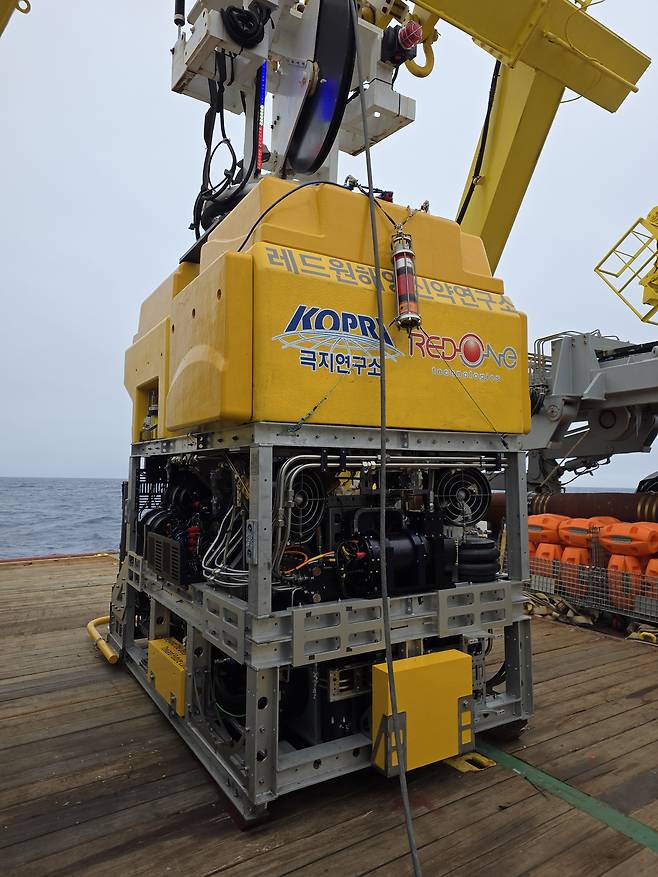 남극 중앙해령 무인탐사정 ‘아리아리호’.[극지연구소 제공]