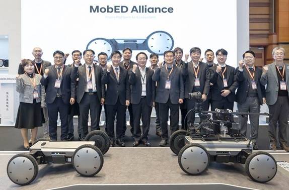 4일 서울 코엑스에서 열린 ‘AW 2026’ 현장에서 ‘모베드 얼라이언스’가 출범했다 .