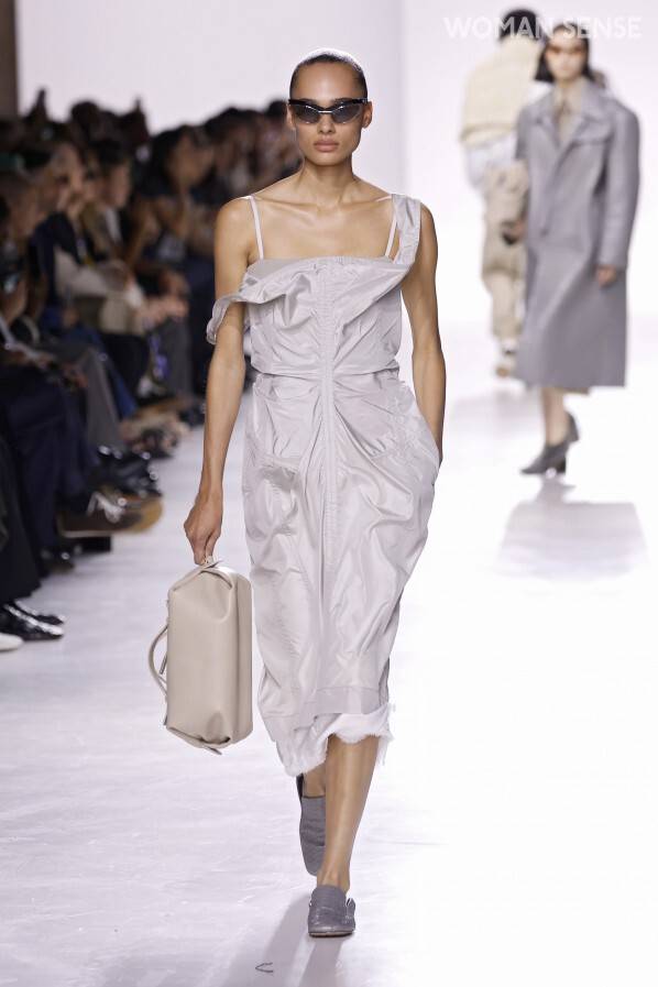 bottega veneta_catwalkpictures