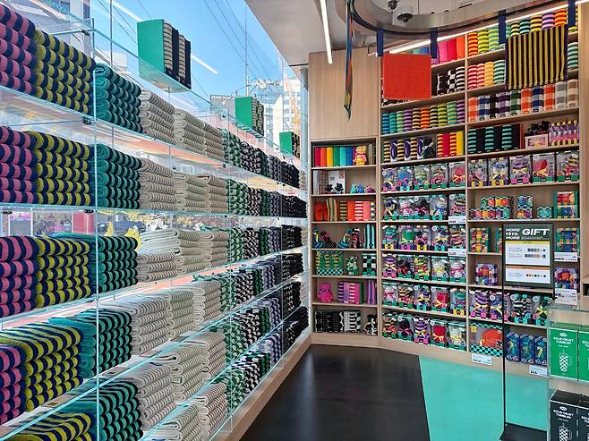 테토 성수 플래그십 스토어 [촬영 김채린]