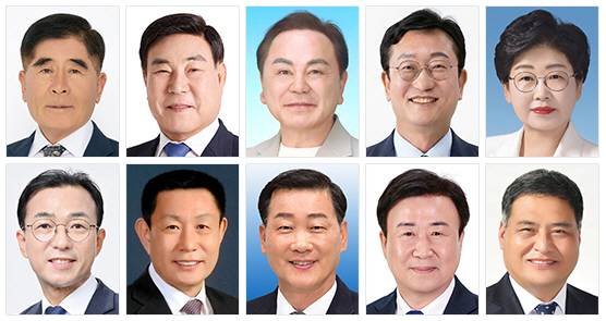 사진 위 왼쪽부터 김순빈, 김영규, 김창주, 명창환, 백인숙, 서영학, 원용규, 이광일, 정기명, 주종섭. (가나다 順)