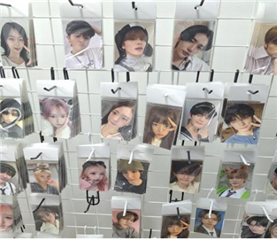 지식재산처는 세븐틴과 보이넥스트도어 등의 아이돌 그룹 명칭과 초상을 무단으로 사용해 불법 유통하는 4개 업체를 적발해 부정경쟁방지법을 적용해 시정명령을 부과했다. 사진=지식재산처 제공.