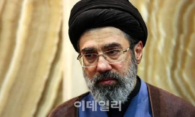 알리 하메네이 전 최고지도자의 차남 모즈타바 하메네이 (사진=네팔 국제협력연구소)