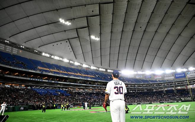 5일 일본 도쿄돔에서 열린 WBC(월드베이스볼클래식) 한국과 체코의 경기. 한국 선발투수 소형준이 마운드에 오를 준비를 하고 있다. 도쿄(일본)=허상욱 기자wook@sportschosun.com/2026.03.05/