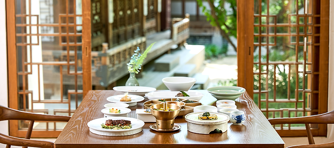 Korea House (Korea House)