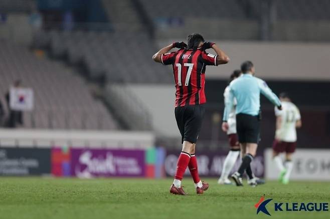 페널티킥을 득점으로 연결하지 못한 후이즈. 사진=한국프로축구연맹
