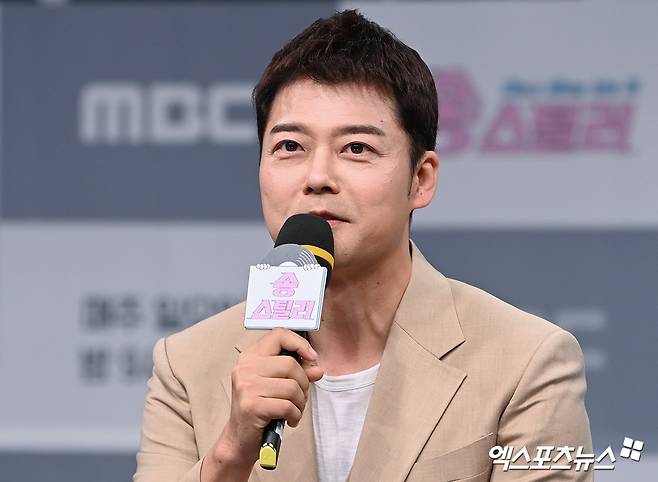 사진 = 엑스포츠뉴스 DB / 전현무