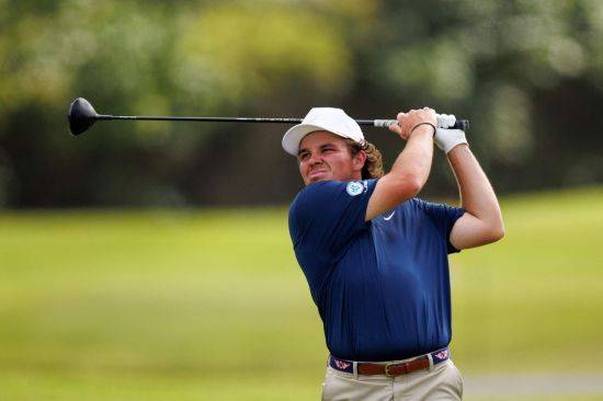 존 댈리 2세가 푸에르토리코 오픈 1라운드 6번 홀에서 티샷을 하고 있다. 리오그란데=AFP연합뉴스