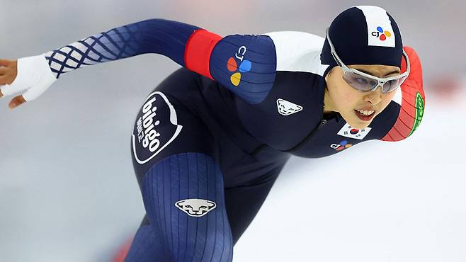 질주하는 이나현