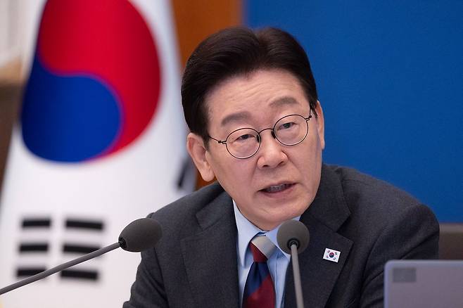 이재명 대통령이 5일 청와대 본관에서 열린 제8회 임시 국무회의에서 발언하고 있다. 청와대사진기자단