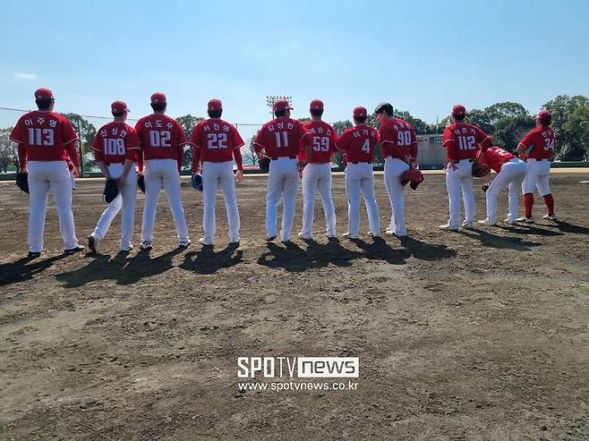 ▲ 올 시즌 공격적인 승부를 컨셉으로 잡은 SSG 퓨처스팀은 캠프에 이어 연습경기 일정에서도 그 효과를 체감하고 있다 ⓒ김태우 기자