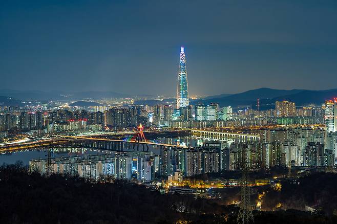 아차산 해맞이전망대에서 바라본 야경(서울관광재단 제공)