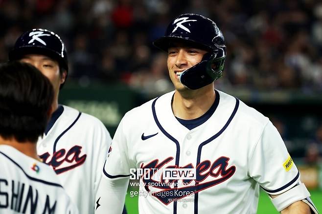 ▲ 체코를 상대로 연타석 홈런을 터뜨리며 펄펄 날았던 셰이 위트컴이 대만을 상대로는 득점권 찬스에서 병살타를 치고, 가장 중요한 순간에는 아쉬운 선택까지 했다.