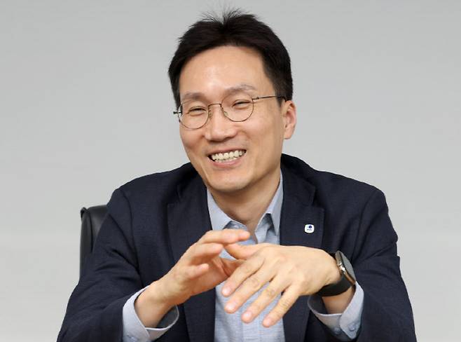 옥일진 우리은행 AX사업그룹 부행장이 5일 이데일리와 인터뷰하고 있다. (사진=이데일리 방인권 기자)