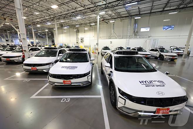 8일(현지시간) 미국 네바다주 라스베이거스 모셔널테크니컬센터에 현대차 그룹과 모셔널이 함께 개발한 아이오닉 5 기반 '로보택시'가 주차돼 있다. 2026.1.12 ⓒ 뉴스1 황기선 기자