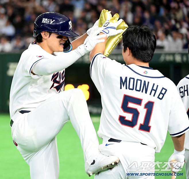 8일 일본 도쿄돔에서 열린 WBC(월드베이스볼클래식) 한국과 대만의 경기, 6회말 1사 1루 김도영이 재역전 2점홈런을 치고 환호하고 있다. 도쿄(일본)=허상욱 기자wook@sportschosun.com/2026.03.08/