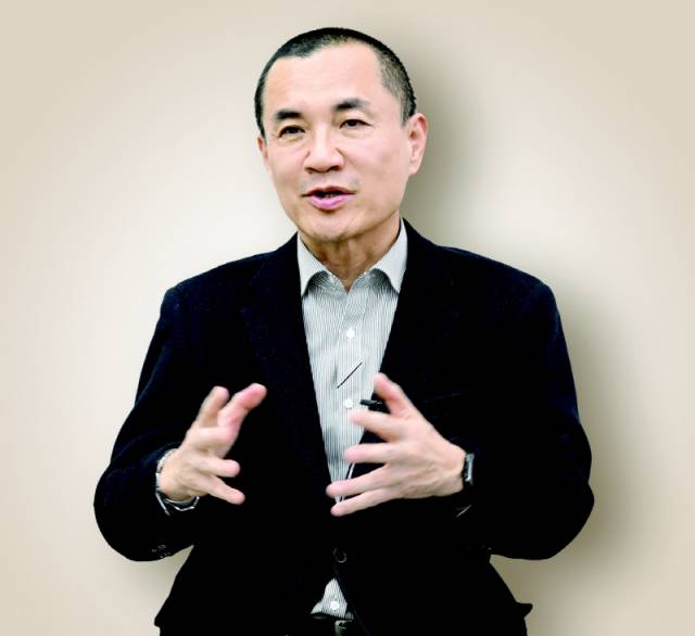 ▲ 강원특별법 조기 처리를 촉구하며 삭발 투쟁에 나섰던 김진태 도지사가 4일 본사 스튜디오에서 박지은 정치부장과 ‘6·3 지방선거 직격인터뷰’를 가졌다.  김정호 기자