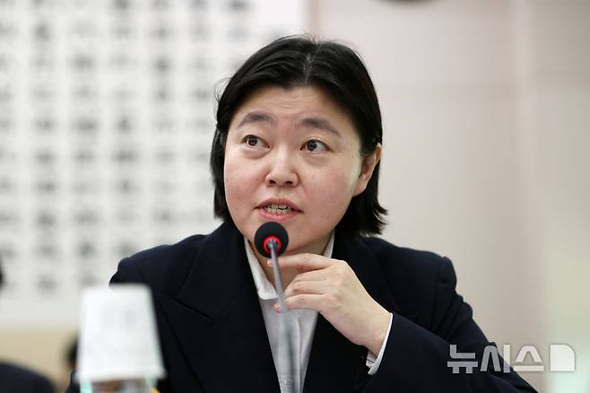 [서울=뉴시스] 김명년 기자 = 임은정 서울동부지검장이 지난해 10월 23일 서울 여의도 국회 법제사법위원회에서 열린 국정감사에서 질의에 답하고 있다. 2026.03.09. kmn@newsis.com