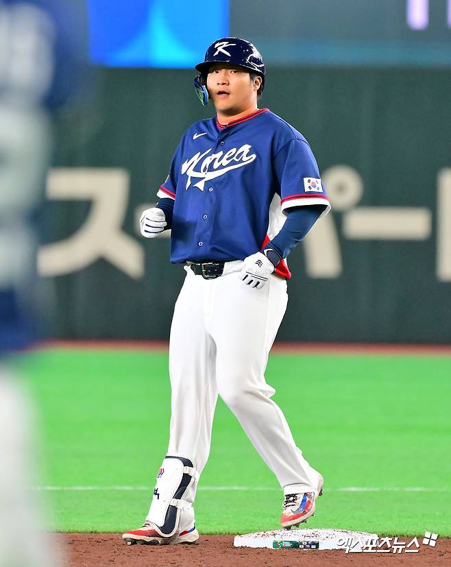 문보경이 9일 일본 도쿄돔에서 열린 2026 WBC 조별리그 C조 4차전 호주와의 경기에서 2회초 선제 2점 홈런에 이어 3회초 1타점 2루타를 기록했다. 사진 김한준 기자