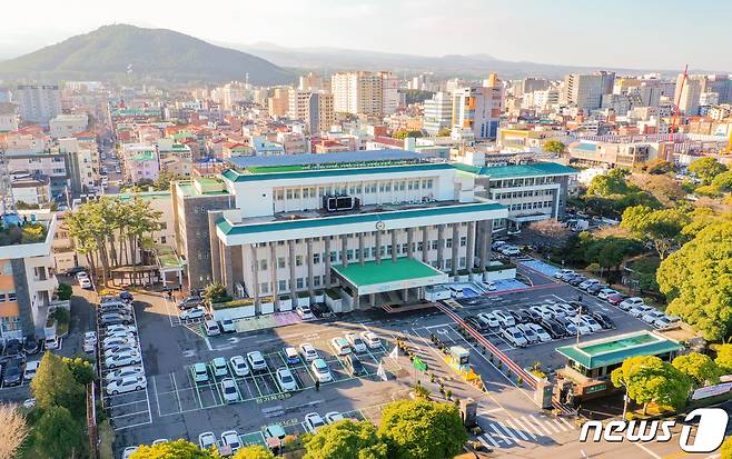 제주도청 전경(제주도 제공).2022.6.18 ⓒ 뉴스1