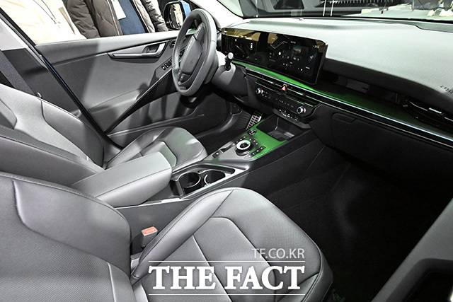 기아 '더 뉴 니로' 1열 내부 모습. /송호영 기자