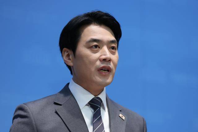 한준호 더불어민주당 의원이 지난달 12일 국회 소통관에서 경기도지사 출마 선언을 하고 있다. 뉴스1