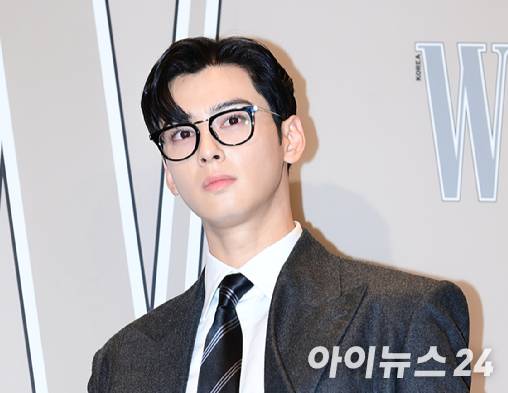 그룹 아스트로 차은우가 지난 2024년 10월 14일 서울 종로구 포시즌스 호텔에서 열린 더블유 코리아 제19회 유방암 인식 향상 캠페인 자선 행사에 참석하고 있다. [사진=정소희 기자]