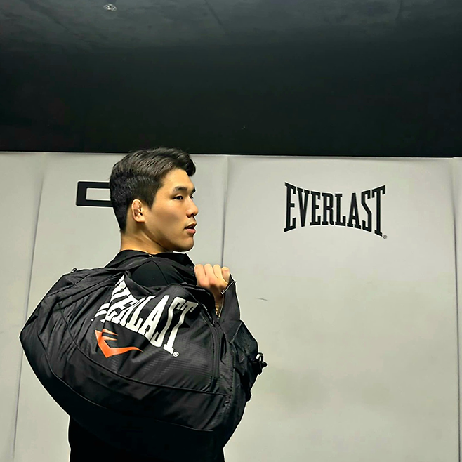 Korean Top Team 종합격투기 미들급 이이삭이 데이나 화이트 UFC 회장 겸 최고경영자 주최 오디션 Contender Series 10번째 시즌 참가 예상 50인 명단에 대한민국 파이터로는 유일하게 포함됐다. 사진@lsaac_ee