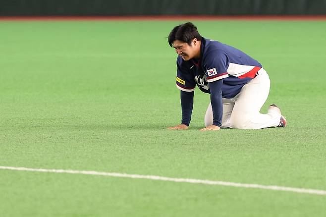 9일 일본 도쿄돔에서 열린 2026 WBC 조별리그 C조 4차전 한국과 호주의 경기, 7-2로 승리해 WBC 본선에 진출한 한국 대표팀 문보경이 기뻐하고 있다. 뉴시스