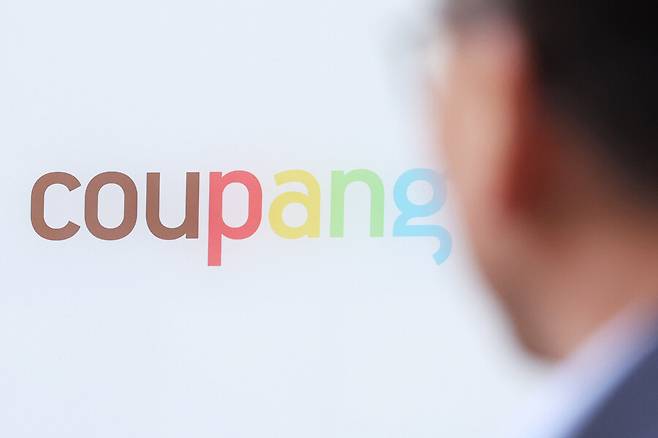 쿠팡 운송차량의 쿠팡 로고. 연합뉴스