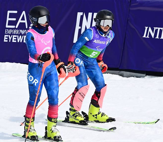 어은미 가이드-최사라. 대한장애인체육회 제공