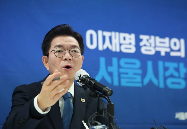 더불어민주당 서울시장 예비후보인 정원오 전 성동구청장이 11일 서울 종로구 상연재에서 열린 캠프 1차 프레스데이에서 발언하고 있다. /사진=연합뉴스