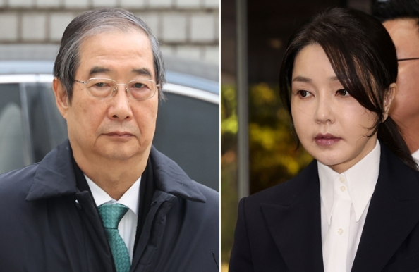 한덕수 전 국무총리(왼쪽)와 김건희