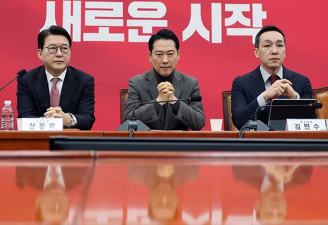 왼쪽부터 국민의힘 신동욱 최고위원, 장동혁 대표, 김민수 최고위원 [연합뉴스]
