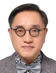 정지욱 영화평론가