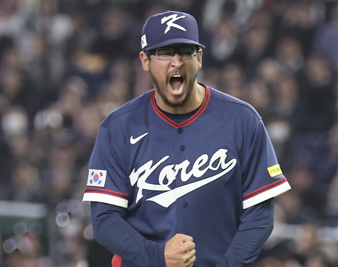 9일 호주전에서 역투하는 데닝 더닝. 연합뉴스